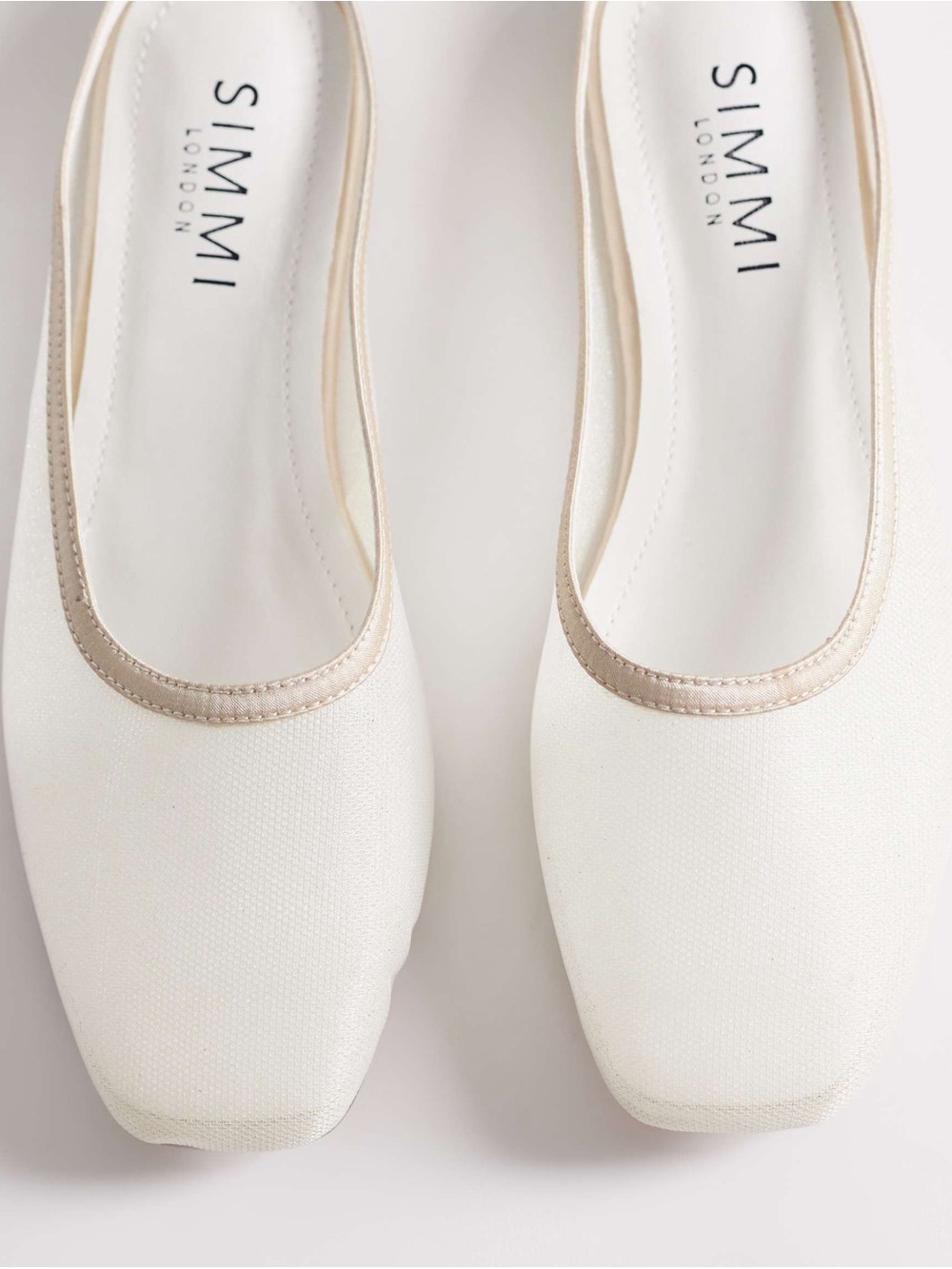 SIMMI London Cream Ballet Flats with Metallic Trim